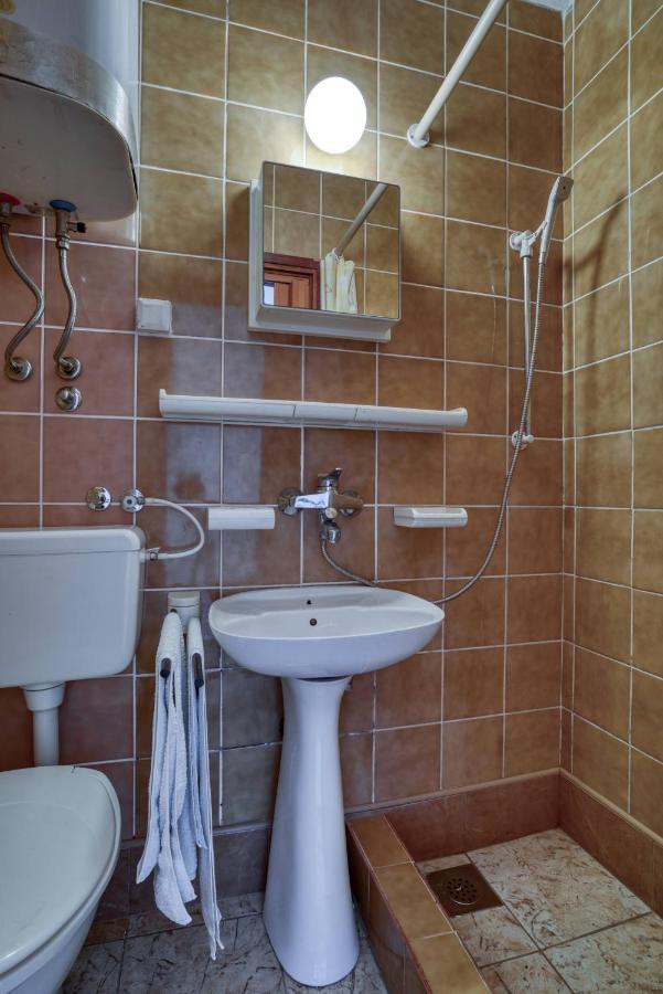 Petrovac Guest House Vukovic מראה חיצוני תמונה